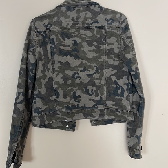 NOISY MAY Camo Denim Jacket Size Small - Picture 3 of 16